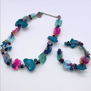 Chico’s stone and glass wire choker necklace and bracket set